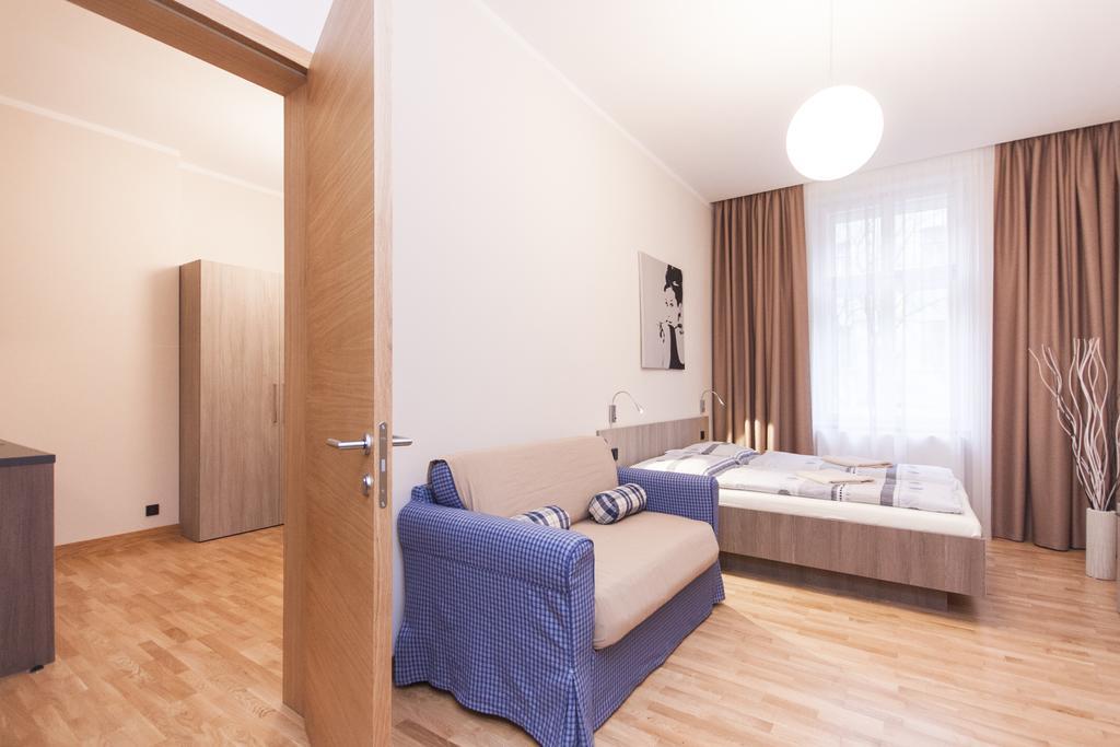 Manesova Astra Apartment Prága Szoba fotó