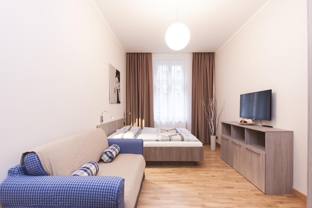 Manesova Astra Apartment Prága Szoba fotó
