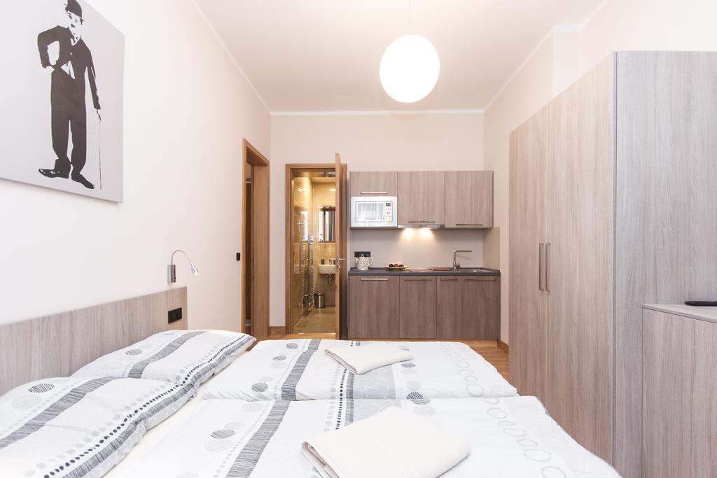 Manesova Astra Apartment Prága Szoba fotó