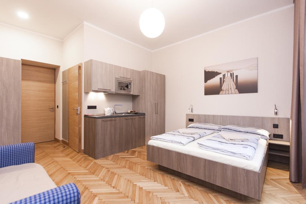 Manesova Astra Apartment Prága Szoba fotó