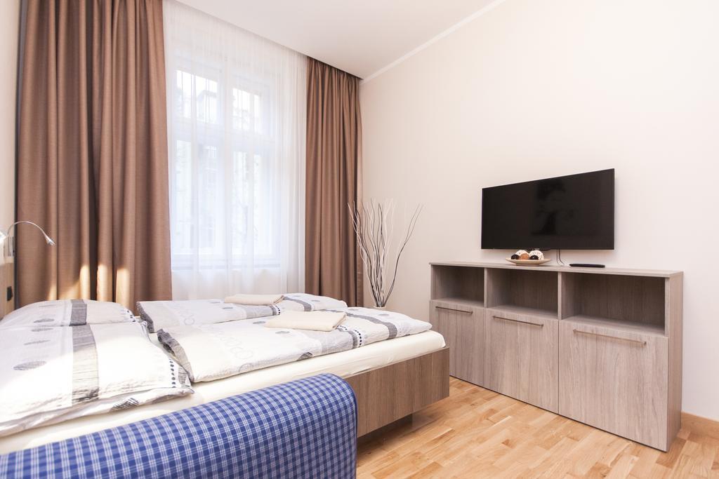 Manesova Astra Apartment Prága Szoba fotó